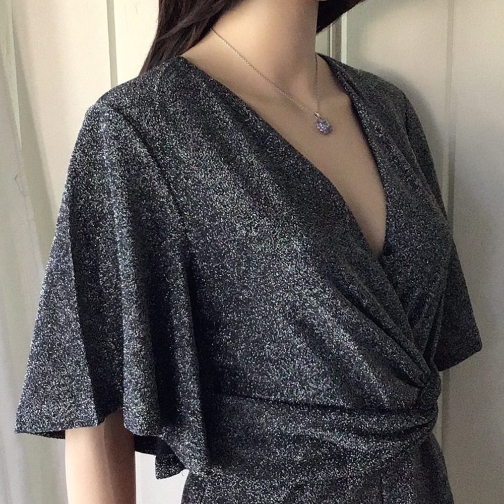 NWT  BEAUTIFUL BLACK/SILVER SHIMMER ROMPER - Picture 3 of 8